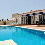 Azul Villa