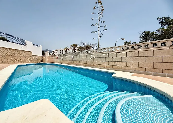 Azul Villa Callao Salvaje